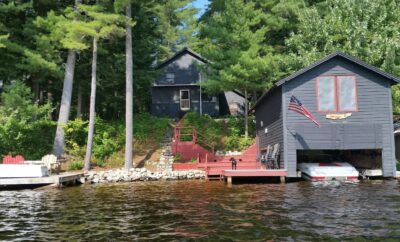 Great Cottage directly on Brantingham lake Shore