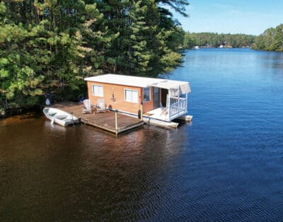 The Floater – House Boat at Grant Island